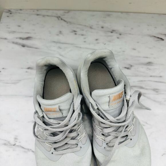 Nike Run Swift Gray And Pink Sneakers Women’s Size 7 - Picture 8 of 10